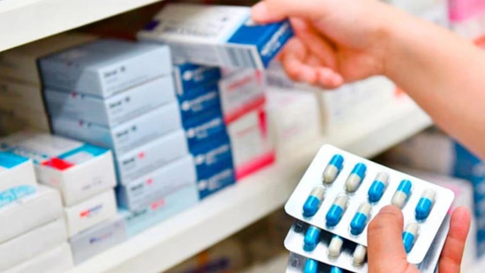 PAMI recortó al 100% la cobertura de medicamentos a jubilados.