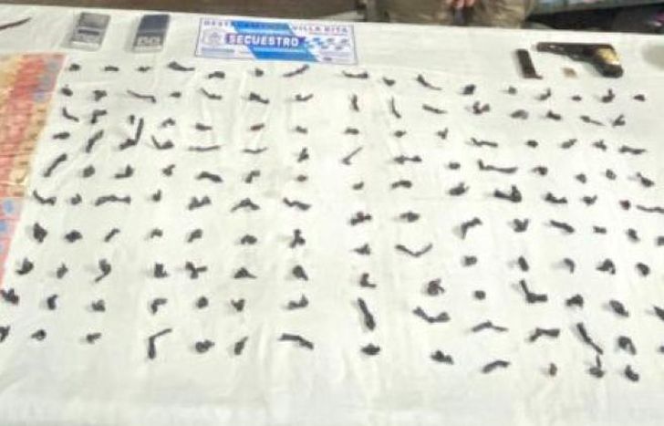 Dosis de paco inautadas en el allanamiento en Villa Rita.