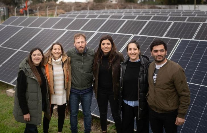 Otermín y Vilar inauguraron el Parque Solar Diego Armando Maradona en Fiorito.