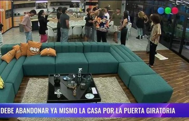 La casa quedó afectada por la salida del participante.