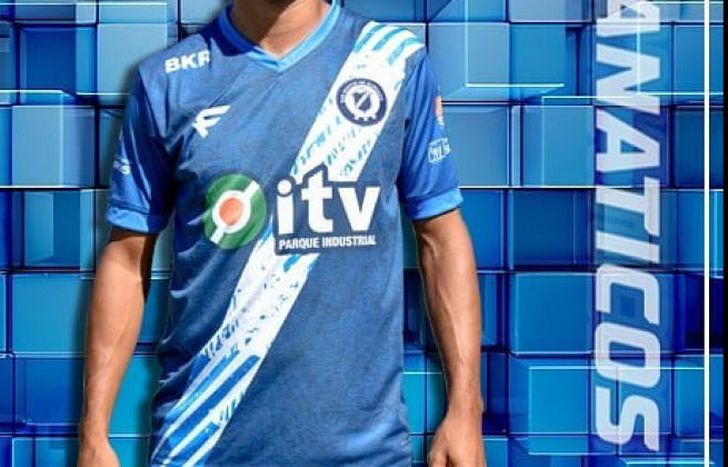 La casaca para la temporada llevará la banda blanca con azul.