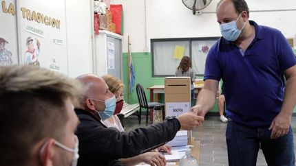 Ortega Soler votó en el Jardín de Infantes Rincón Feliz Nº1.