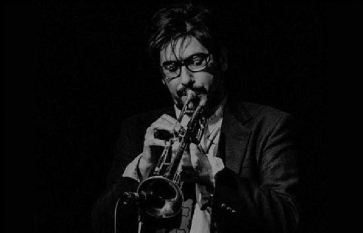 Mazzetti se presenta en sexteto.