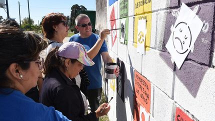 Los pictogramas ayudan a las personas con autismo a diferenciar un lugar o una acción.