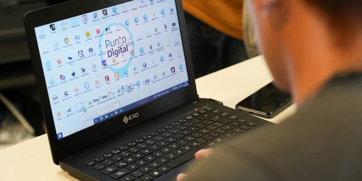 Lomas tiene un lugar para aprender sobre tecnología y herramientas digitales.