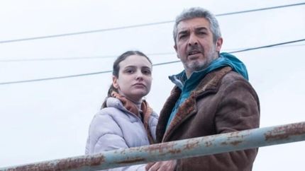 Mora Fisz y Ricardo Darín, en El Eternauta.