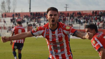 Campana grita su golazo.