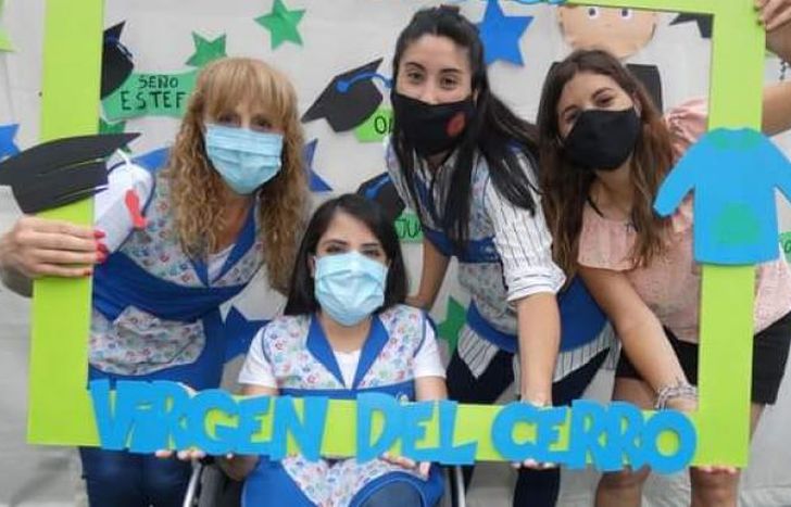 Parte del equipo de trabajo del espacio educativo.