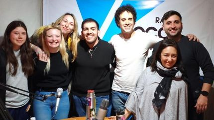 Festejan la década fusionando a los exalumnos con los actuales en una emisión que sale todos los miércoles.