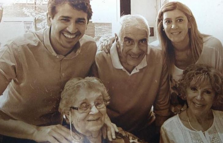 Pepa junto a algunos de sus familiares.