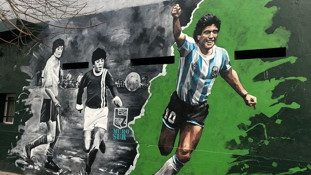 El Diego, inmortalizado en las calles de San José. El Diego, inmortalizado en las calles de San José.