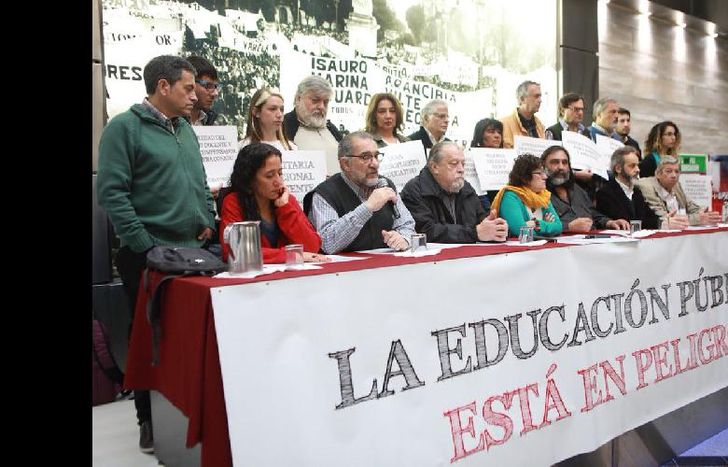 Los docentes, en unidad.