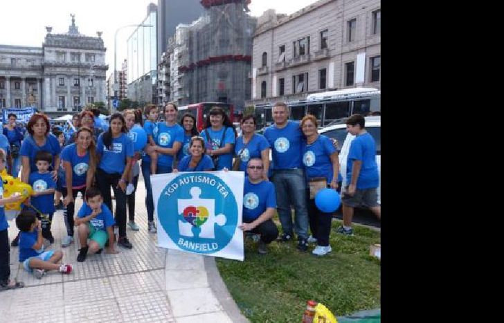 Los barriletes azules serán el símbolo de la lucha.