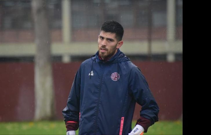Estoy contento con la oportunidad de volver al fútbol argentino, afirmó.