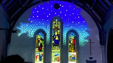 Cerca de 150 vecinos disfrutaron de un espectáculo distinto.