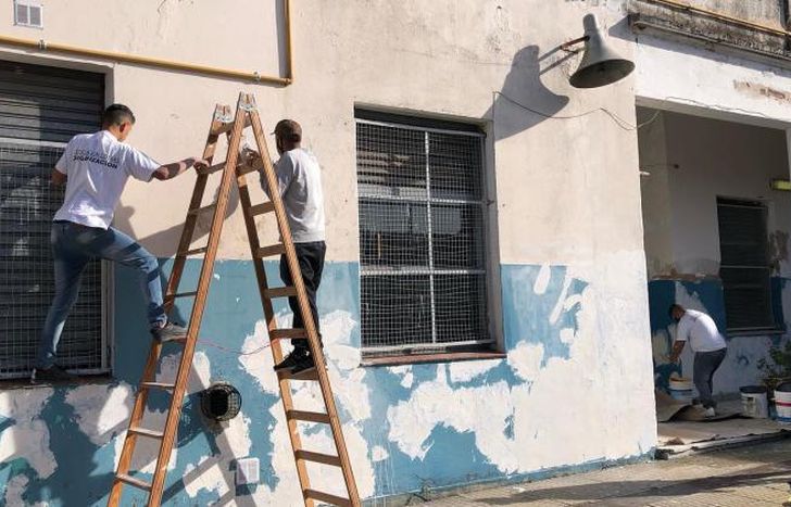 Las cuadrillas realizan diversas tareas.