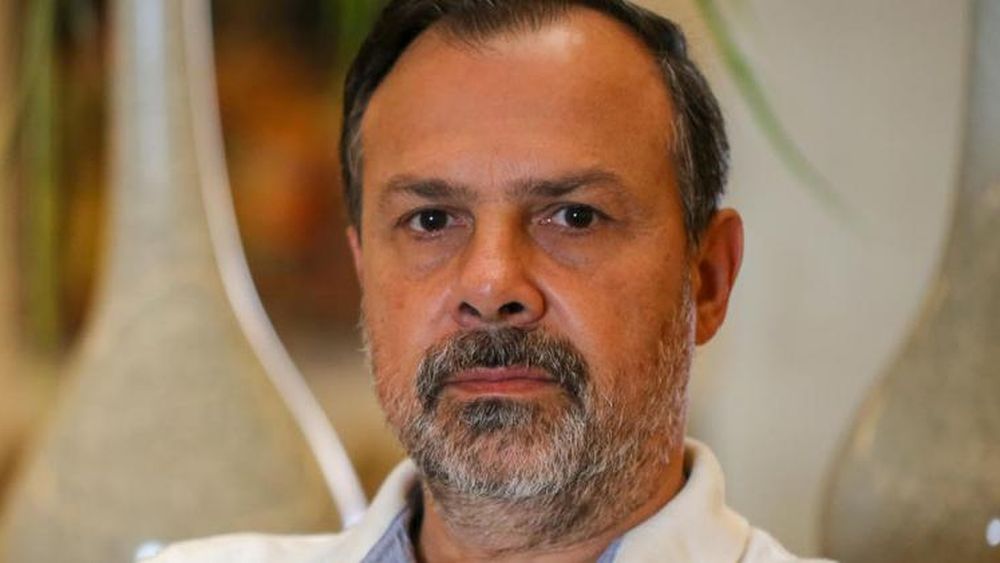 Gustavo Sylvestre se le anima a las hornallas