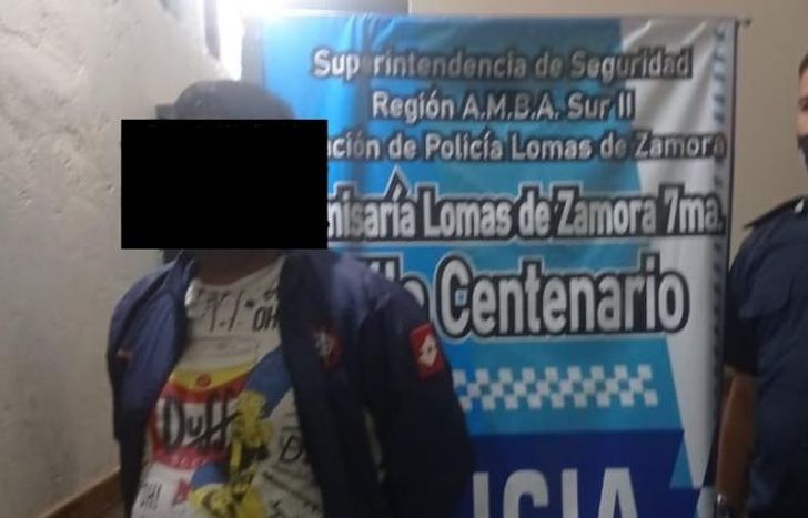 Uno de los detenidos en Villa Centenario.