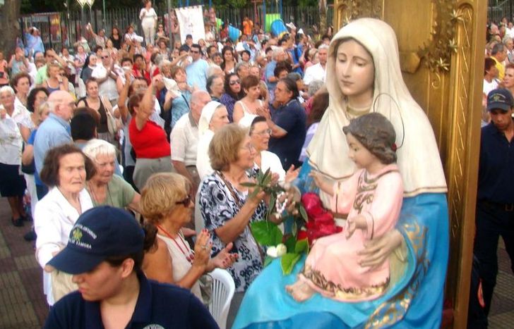 Luego de la Misa se hará la tradicional procesión alrededor de la plaza.