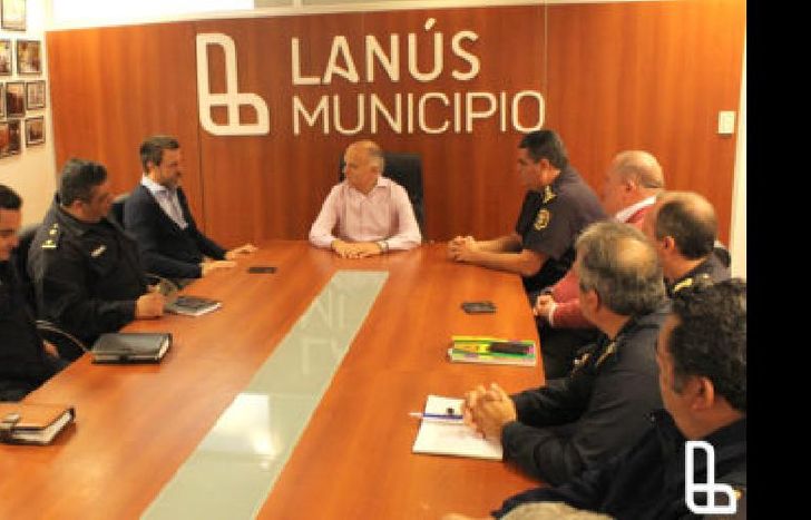 160420 Da Reunión con  Policias Con logo (1)