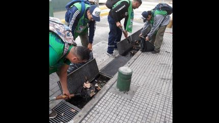 trabajaron cuadrillas y camiones desobstructores.