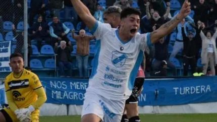 Lucas Gaona tiene un gol con la camiseta de Temperley. Lucas Gaona tiene un gol con la camiseta de Temperley.
