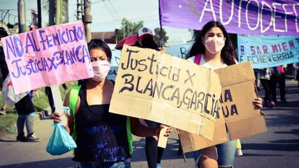 Con  banderas y pancartas pidieron justicia por Blanca García.