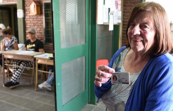 Ana aseguró que vota porque considera que hay que cumplir a pesar de todo.
