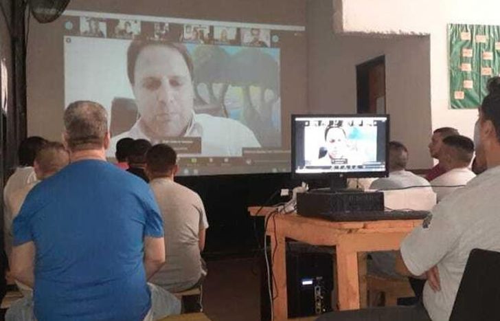 Todas las semanas se proyectarán películas en la Unidad 40.