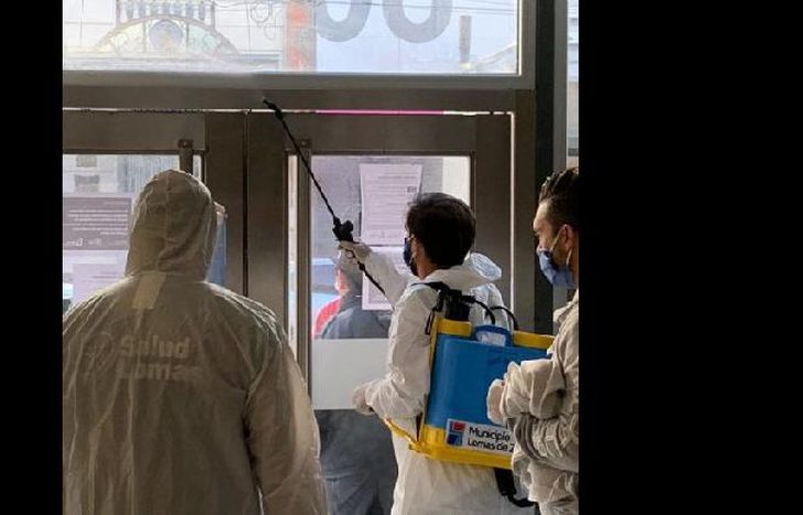 siguen los operativos de desinfección para prevenir un mayor número de contagios.