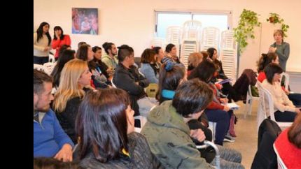 brindan un curso gratuito de barberia