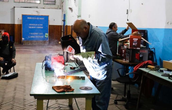 Buscan que los vecinos tengan más posibilidades de entrar al mundo laboral.