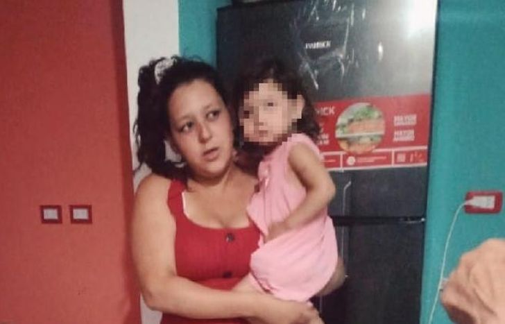 Melisa y Milena, de 28 y 2 años.