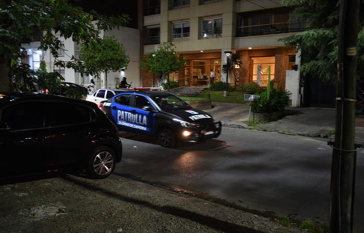 La Policía detuvo a una banda que intentó desvalijar una casa en Villa Galicia.