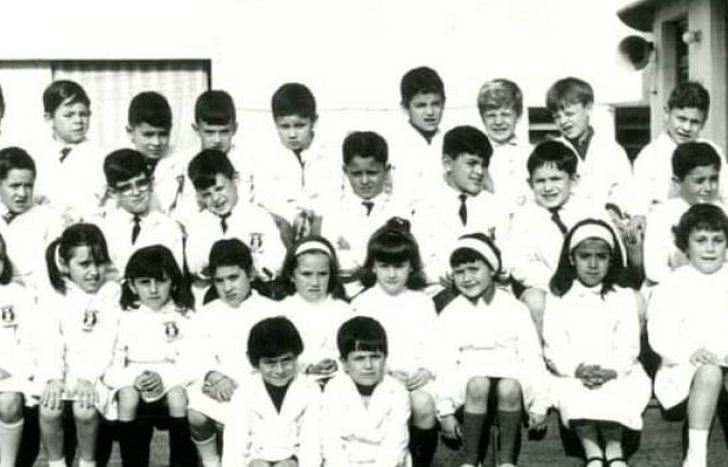 Fotografía de 1° grado turno tarde del año 1967.