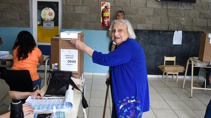 Feliz de poder votar nuevamente. Feliz de poder votar nuevamente.
