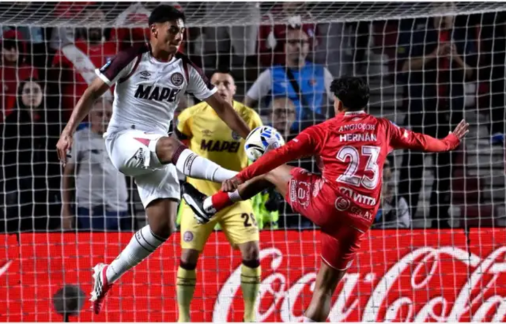 Por el interzonal, Lanús perdió en La Paternal.