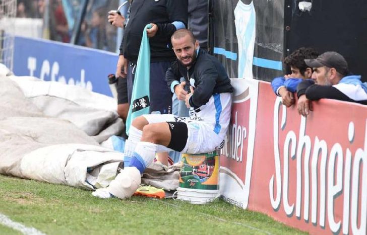 El delantero uruguayo no seguiría en el Gasolero.