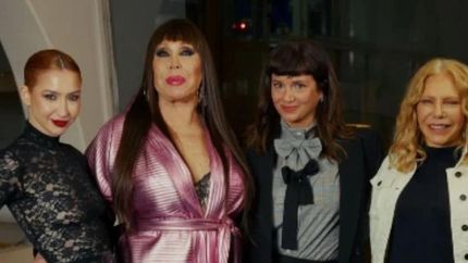 Moria Casán y las protagonistas de su serie.