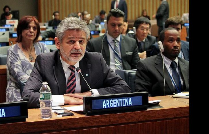 Hay que seguir insistiendo en los foros internacionales con nuestro reclamo por la soberanía de Malvinas.