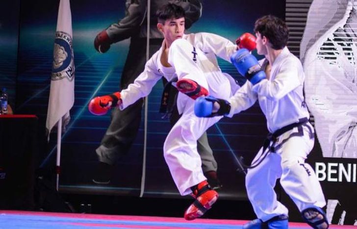 Terminó segundo en la modalidad lucha.