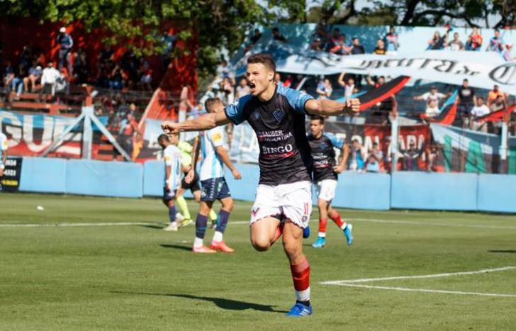 Facundo Bruera se va a jugar a Nacional de Paraguay.