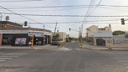 estaban robando cables y un vecino los denuncio: hay cinco detenidos
