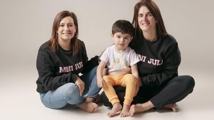 Julián de tres años es la gran inspiración de las emprendedoras.