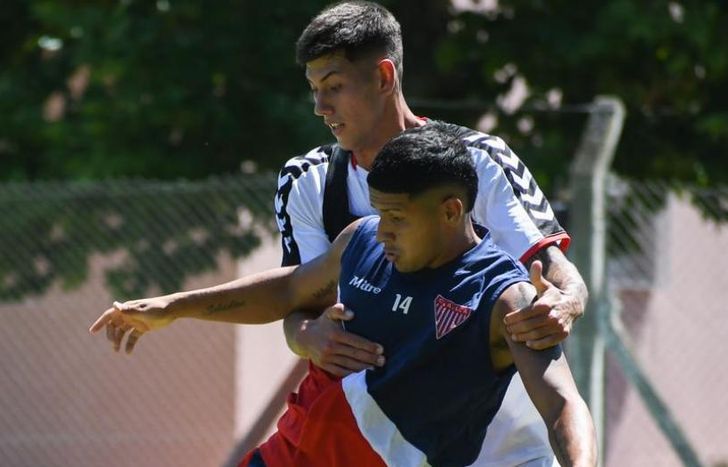 Los Andes se midió con Chacarita en un amistoso de pretemporada.