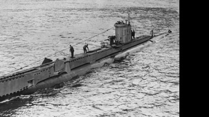 La única opción viable para los científicos es enterrar el submarino.