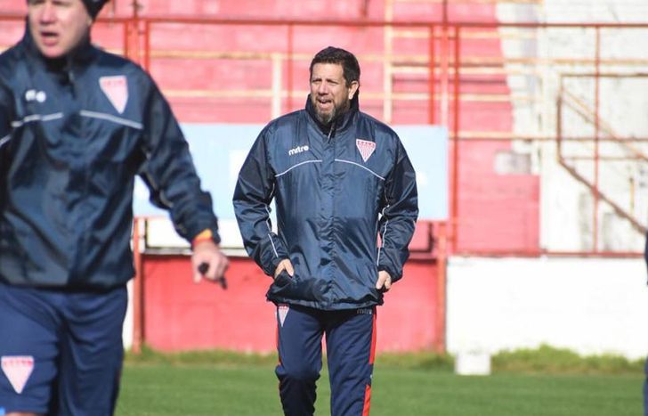 El Búfalo continuará al frente del primer equipo de Los Andes.