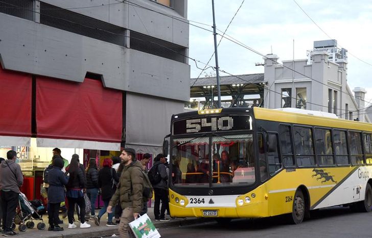 Aumentó el boleto mínimo de colectivos en el AMBA.