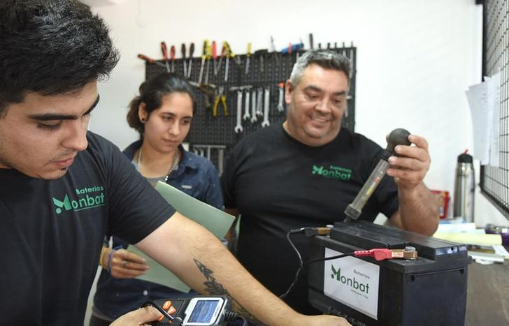 En Colombres 2299, con 80 años de historia y trayectoria.