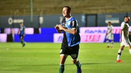 Pons, por duplicado, puso en ventaja al Taladro.